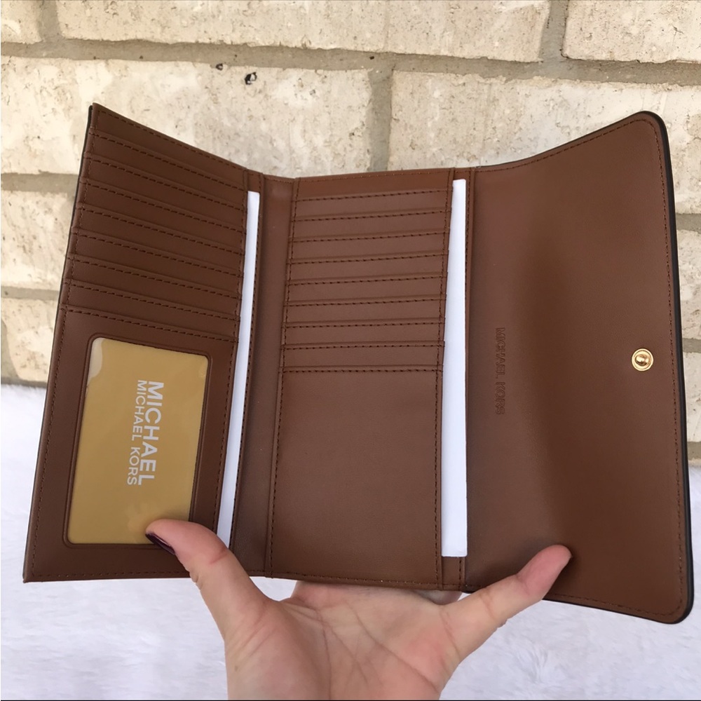 Michael Kors backpack and wallet - Picture 12 of 13